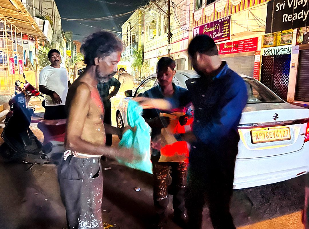 Food and Blanket Distribution for Homeless enfc india 02